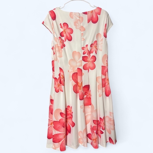 NWT CALVIN KLEIN Creamy White w Tropical Floral Print Knee Length W Dress Sz14 - Picture 3 of 7